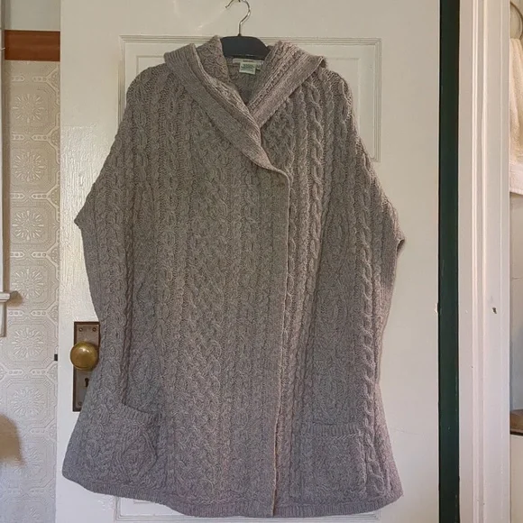Aran Craft Merino Wool Button Cape Poncho - Picture 9 of 16